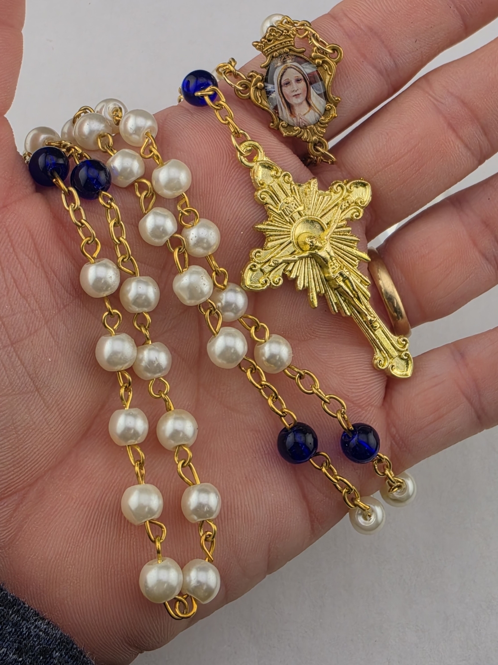 America Needs Fatima Red White Blue Rosary Necklace - Picture 4 of 4